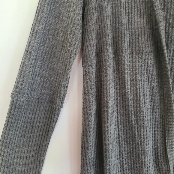 Paper Crane Charcoal Lightweight Waffle Openfront Hooded Cardigan Size Medium - Picture 4 of 10